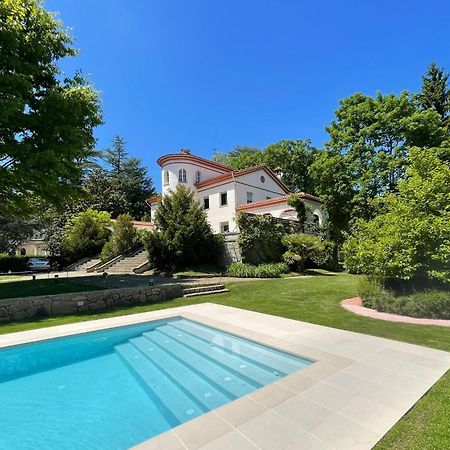 Espectacular Casa Chateau En El Centro De Olot Eksteriør billede