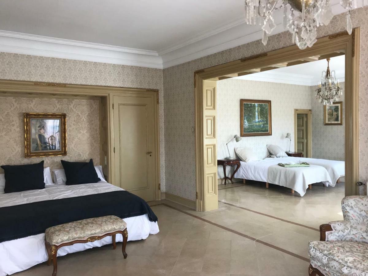 Espectacular Casa Chateau En El Centro De Olot Eksteriør billede